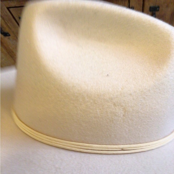 NEW! Rare Lack of Color Western Goldfinger hat - Picture 8 of 9